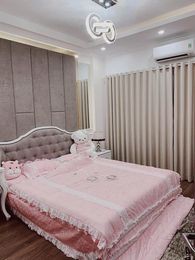 Bán gấp nhà tạiPhạm Ngọc Thạch giá 5 tỷ 30m mặt ngõ to mặt tiền thoáng