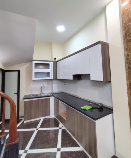 BÁN NHÀ NGÕ GỐC ĐỀ PHỐ MINH KHAI: 35m2, 5 tầng, giá 2.7 tỷ