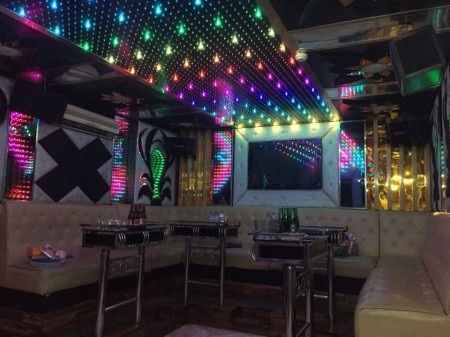 Bán nhà mặt phố Hoàng Quốc Việt, KD VIP, 205m2, 7 Tầng, 6.2m Mặt tiền, 67 Tỷ, LH 039844444