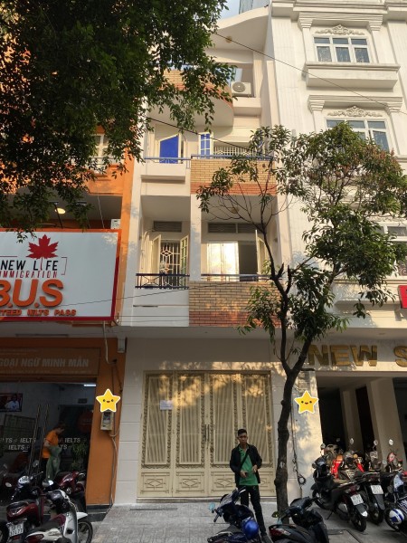 Nhà MT Đẹp Khu Miếu Nổi 4x20 Trệt 3L ST Giá 33 triệu/tháng