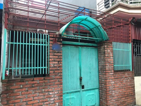 Bán nhà cấp 4, đường Nguyễn Lương Bằng, TP HD, 57.6m2, mt 4.2m, chỉ 1.6 tỷ, ngõ ô tô