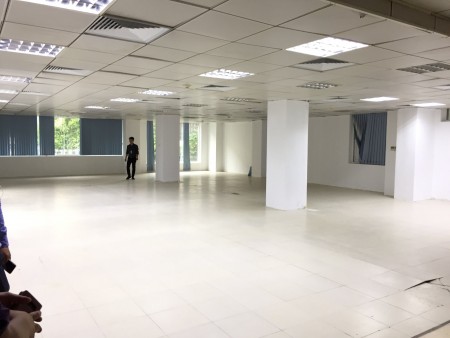 CHO THUÊ VP 180M2 GIÁ CHỈ 55TR PHỐ TRẦN QUỐC TOẢN, HOÀN KIẾM, HÀ NỘI. PHÙ HỢP LÀM VĂN PHÒNG, TRUNG TÂM KINH DOANH,.. 0399109999