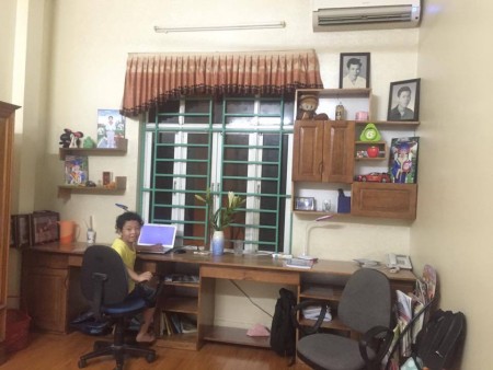Bán nhà phố Phạm Tuấn Tài, hàng hiếm giá rẻ
