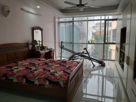 BÁN NHÀ PHỐ HUẾ.HAI BÀ TRƯNG 30M, 4 TẦNG MẶT TIỀN 5M GIÁ 2,7 TỶ