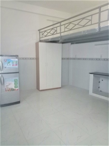 PHÒNG CÓ GÁC ĐẦY ĐỦ NỘI THẤT GIÁ RẺ GẦN SÂN BAY TÂN BÌNH