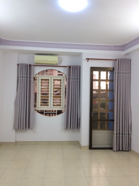Bán gấp nhà 1 lầu đúc xe hơi tận cửa hẻm 870 Lạc Long Quân, P8 Tân Bình, 39m2, Giá 4,93 Tỷ