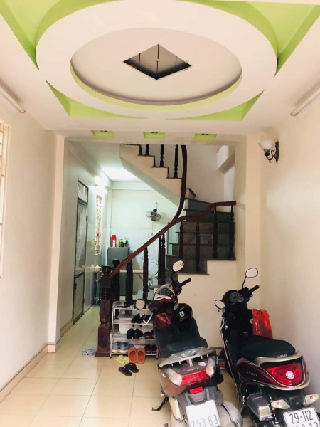 Bán Nhà Thái Thịnh 58m2, Gần Phố, Ngõ Thông Kinh Doanh, 5m Ra Ô Tô Tránh