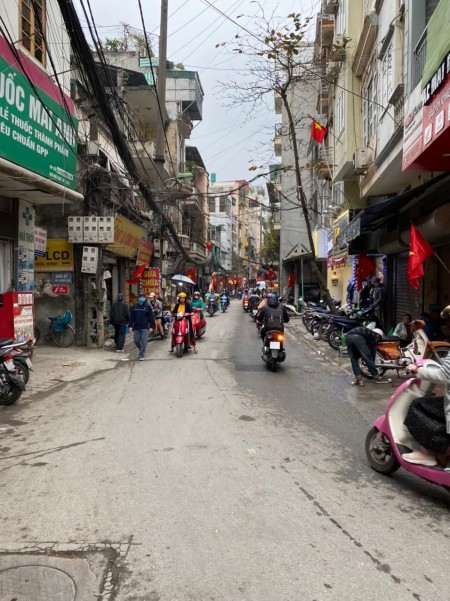 bán nhà mặt phố Khương Trung 48m2, , 3 tầng, Mt 4,3m giá chỉ hơn 6 tỷ