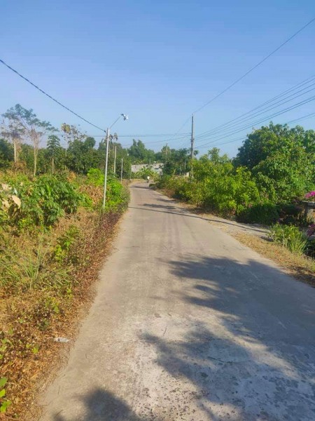 Bán lô đất tại Phước Bình cực đẹp diện tích (40X25) có 50m2 thổ giá cực rẽ, sổ hồng riêng