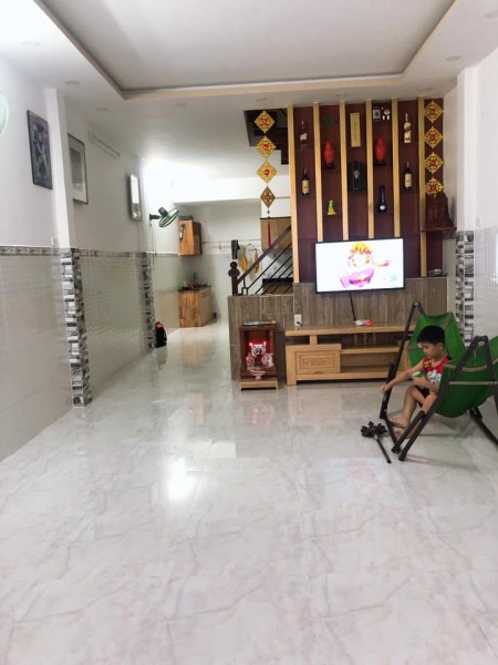 Về quê dưỡng già cần bán nhà đường Lạc Long Quân Quận Tân Bình 3 tỷ 5