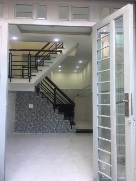 Cần bán nhà đường Ni Sư Huỳnh Liên Quận Tân Bình 33M2 giá rẻ 3 tỷ 25