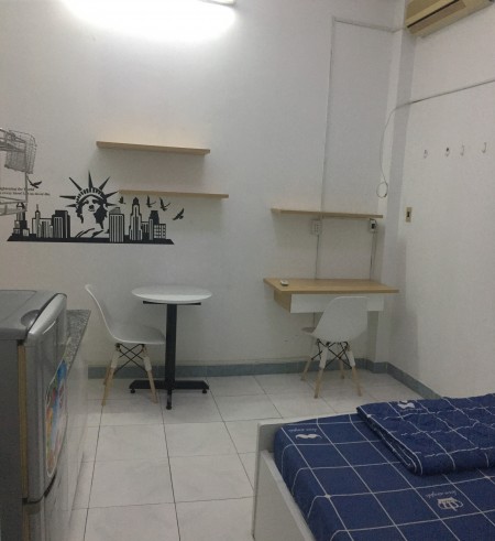 Cho thuê căn hộ dịch vụ giá rẻ từ 4tr, Bình Thạnh, gần ngã tư hàng xanh