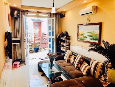 Bán nhà mới đẹp 3 tầng Đường Phạm Văn Hai, Tân Bình, 40m2 chỉ 5 tỷ 300