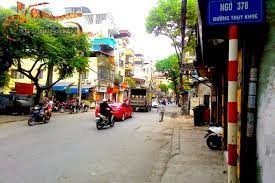 Nhà phố Thụy Khuê, 43m2, 5 tầng, 6,2 tỷ, ôtô đỗ cổng, có vỉa hè.