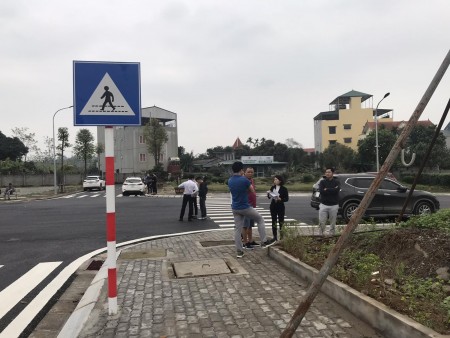 Đi đến slide 4