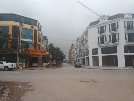 Gia đình cần tiền bán gấp 70m trung tâm Trâu Quỳ Gia Lâm