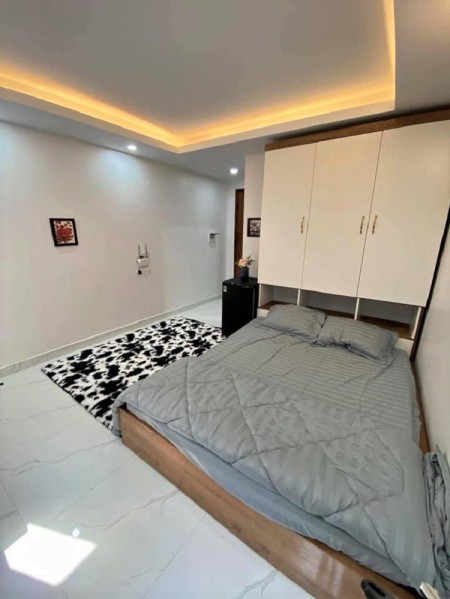 Bán nhà mặt phố Thụy Khuê. Vỉa hè, ô tô, KD. 150m2 7T thang máy, nhỉnh 26 tỷ