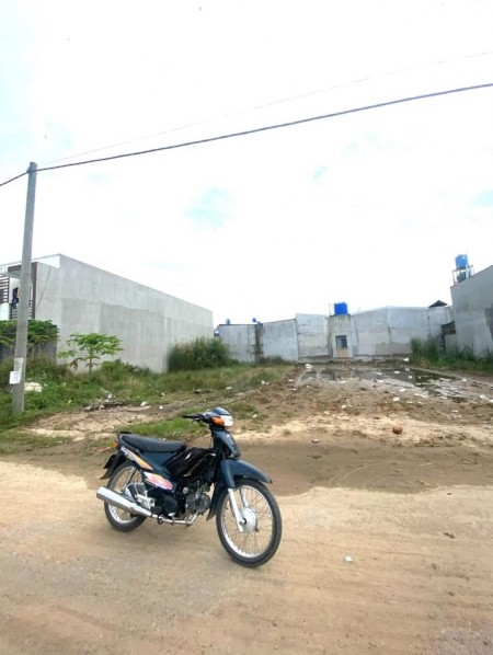 Cho Thuê Đất, Đường Lã Xuân Oai, diện tích gần 1000m2