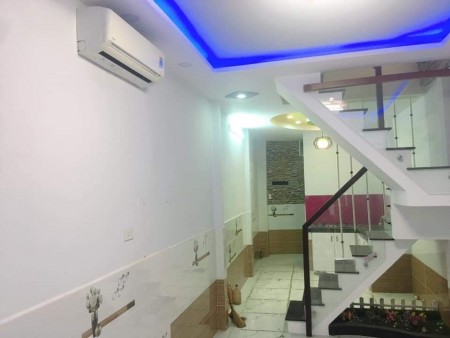 Bán nhà Lý Thái Tổ, P10, Q10, 36 m2, 1 lầu siêu xinh, giá nhỉnh 4 tỷ.