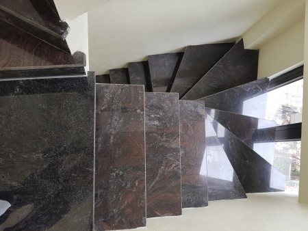 Bán nhà mặt phố Trường Chinh, 33m2, 4 Tầng, 10m Mặt tiền, 14 Tỷ, LH 0839844444