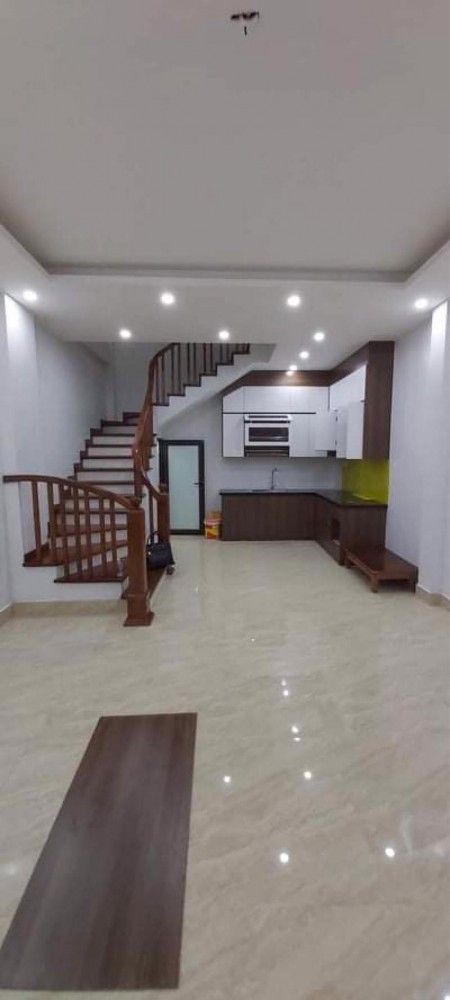 Bán nhà đẹp MỸ Đình ở ngay, cách ô tô 40m ,DT39m2x5T,MT4,4 chỉ 4,5 tỷ