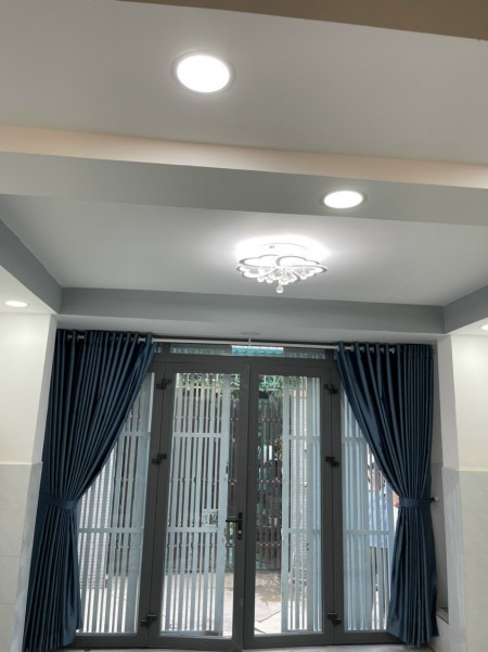 Nhà 5 tầng kiên cố, Lạc Long Quân, P.9, Tân Bình. 5,3 tỷ