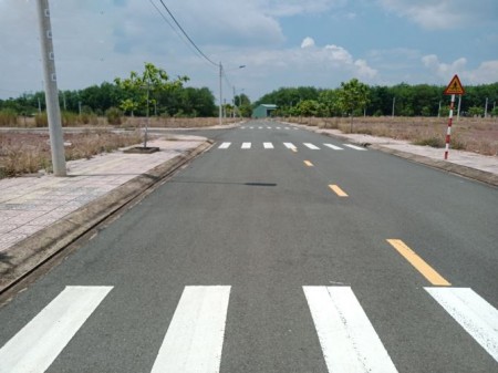 CHỦ BÁN GẤP LÔ ĐẤT CẠNH BỆNH VIỆN HOÀN MỸ BÌNH PHƯỚC, THỔ CƯ 100%, CÁCH DT 741 CHỈ 200M
