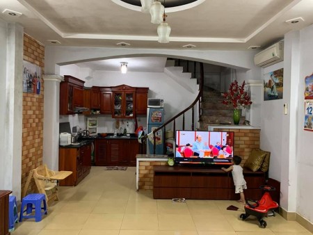 Siêu Hiếm Trung tâm Quận Hai Bà Trưng kinh doanh 42m2 5 tầng chỉ 12.86 tỷ