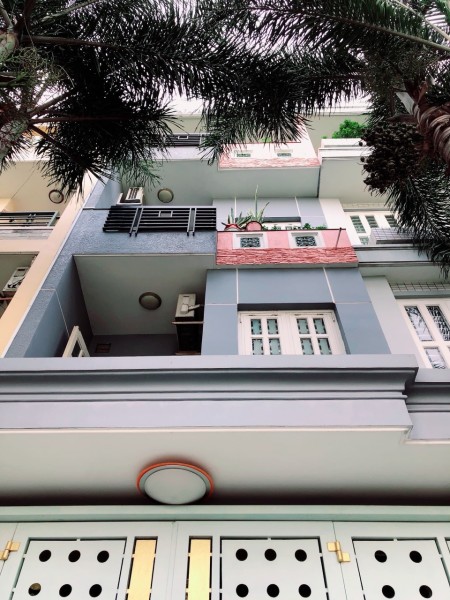 Xe hơi đậu cửa Thành Thái Quận 10 60m2 4 tầng Giá thương lượng 10 tỷ