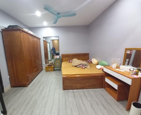 BÁN GẤP NHÀ ĐẶNG VĂN NGỮ, QUẬN ĐỐNG ĐA. DT 40M*5T. GIÁ 3,8 TỶ .