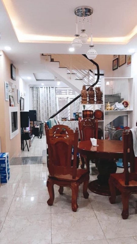 Bán Nhà Tân BÌnh 74m2 3 tầng 4x19m giá 10 tỷ. sát AETOW Cộng Hòa, gần chợ Hoàng Hoa Thám