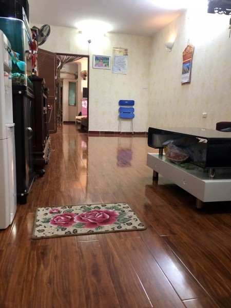 Cần bán gấp nhà Mặt phố Hoa Bằng giá 10.5 tỷ, 50m2, KD đông đúc