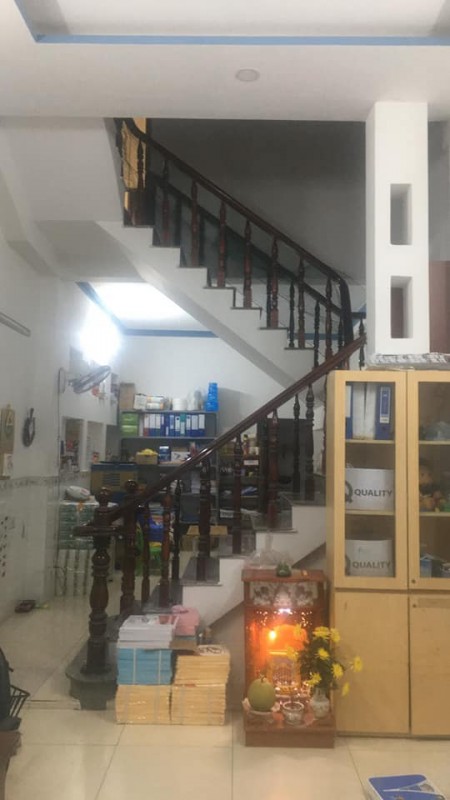CHỦ bán GẤP nhà HIẾM, MT đường 40 QL13, HBC, Thủ Đức, 4x16m, chỉ 5.5 tỷ, nhà lầu ở ngay sinh lộc phát.