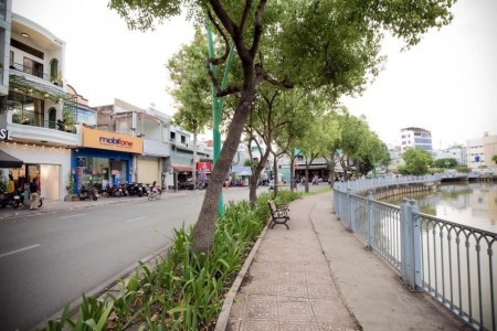 Đi đến slide 2