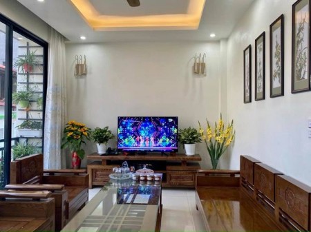 Bán nhà Thụy Phương kinh doanh tốt - 5 Tầng 54m mặt tiền 5.2 với 5,5 tỷ
