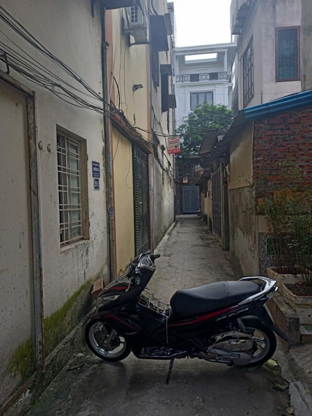 Bán Đất Tặng Nhà Lê Trọng Tấn 35m2, 30m Ra Ô Tô Tránh, Ngõ Rộng Thoáng, Mặt Tiền 4.5m