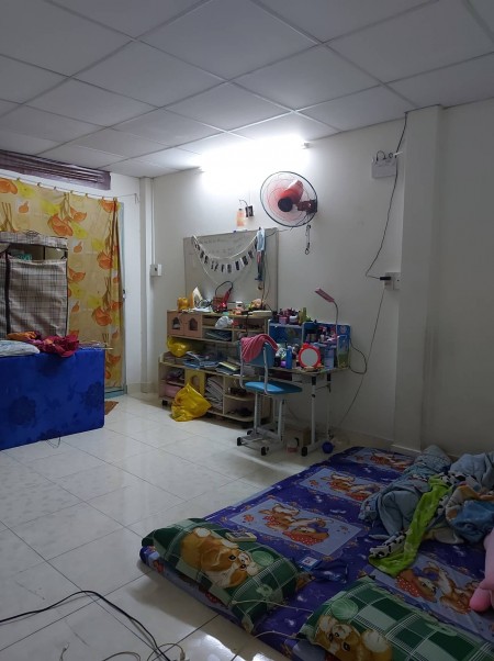 Cần bán nhà Lê Đình Thám quận Tân Phú 38m2 chỉ 2 tỷ 9 còn thương lượng LH Mr. Hiền - 0966.75.95.05