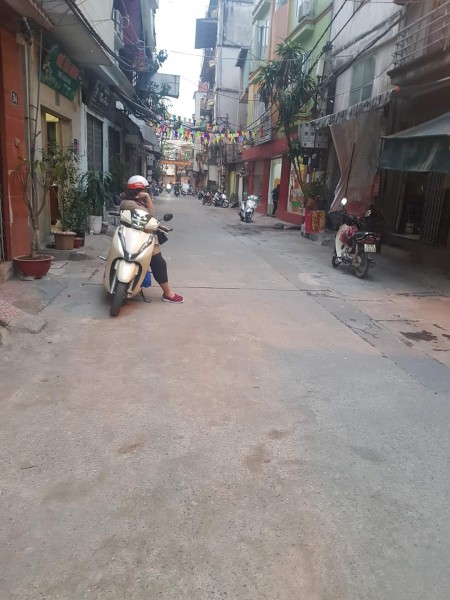 Bán gấp nhà giá rẻ,Phan Đình Giót,Thanh Xuân. 22m xây 3,5 tầng chỉ 1,95 tỷ