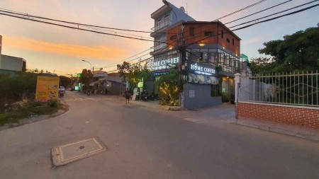 Cần Bán Gấp MT kinh doanh đường Võ Văn Hát, P. Long Trường, Tp. Thủ Đức