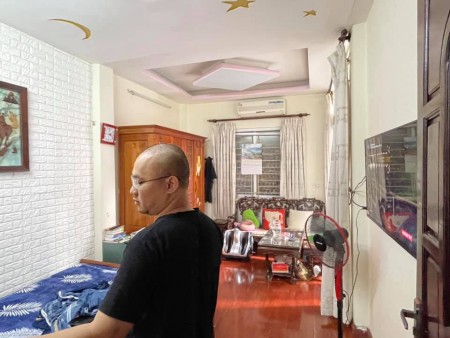 Bán Nhà 5 Tầng Quan Nhân, Thanh Xuân, Gần Phố, DT 50m2, 5 Ngủ. Chỉ 4,2 Tỷ.