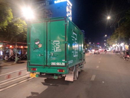Bán gấp mặt tiền KD sầm uất Tân Sơn P.15 TB 102.5m2 cấp 4 giá 12.6 tỷ.