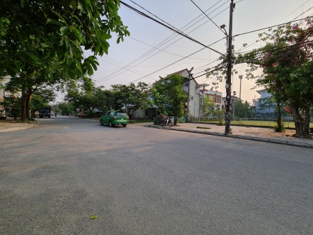 Bán đất mặt tiền tặng nhà Cấp 4 phường Vỹ Dạ, Tp Huế