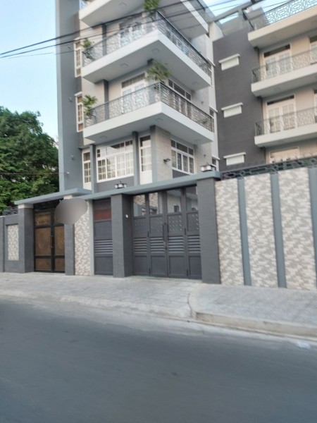 Bán nhà Quận 10 giá rẻ dưới 6 tỷ, 40m2, 4 tầng, 3PN