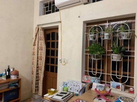 SIÊU HIẾM, nhà ngõ 173 hoàng hoa thám, 2.5 tỷ. 30m, chủ để lại toàn bộ nội thất.