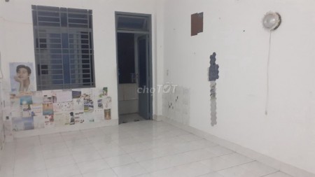 Cho thuê phòng trọ giá rẻ, mặt tiền Hoàng Hoa Thám Tân Binh. Diện tíc >20m