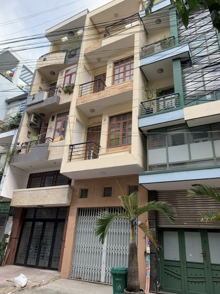 Nhà Nguyễn Hữu Cảnh, dt 4x20m 4 sàn gồm 6 phòng 6wc, nhà đẹp.