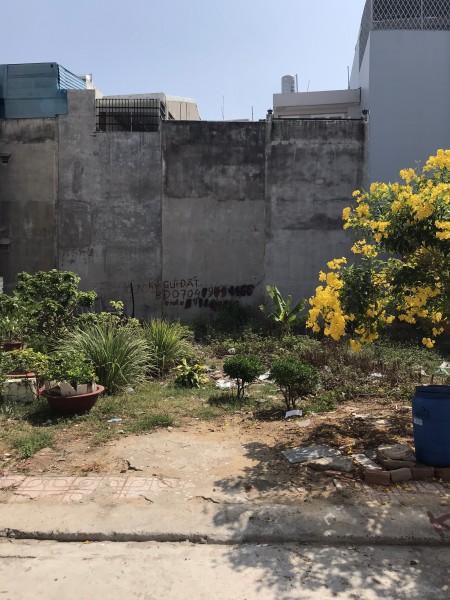 Bán nhanh lô đất hẻm 41 Gò Cát- DT: 61m2- Giá 3.4 tỷ- SHR