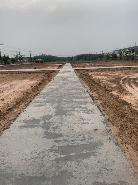 Đất ngay mặt tiền qlo 13- ngay trung tâm Bàu Bàng