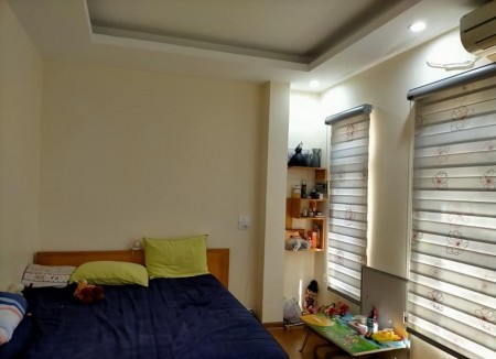 PHỐ VĂN CAO, 55M2, 5T, 5.4 Tỷ, Nhà Cực Đẹp, Dòng Tiền Tốt, Cực Gần Hồ Tây.