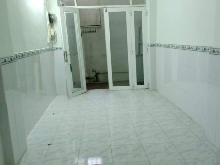 Bán nhà siêu rẻ Tôn Thất Thuyết Quận 4 giá chỉ 2 tỷ 2